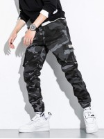 Men Camo Print Flap Pocket Cargo Pants