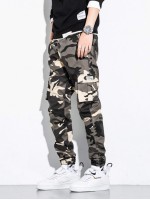 Men Camo Print Flap Pocket Cargo Pants