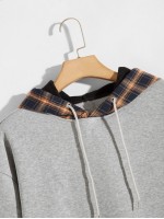 Men Contrast Plaid Drawstring Hoodie