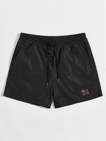 Men Drawstring Waist Slogan Graphic Wind Shorts