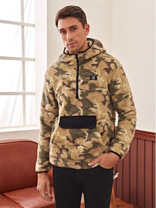 Men Contrast Elbow Patch Half Zipper Placket Camo Teddy Hoodie