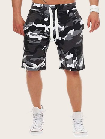 Men Camo Print Drawstring Waist Shorts