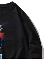 Men Spaceman And Galaxy Print Sweatshirt