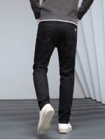 Men Patched Fleece Lined Straight Leg Jeans