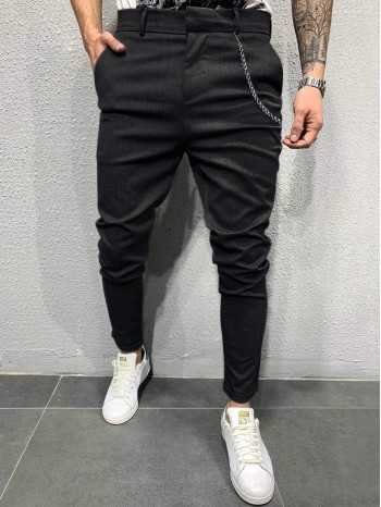 Men Solid Slant Pocket Chain Detail Tailored Pants