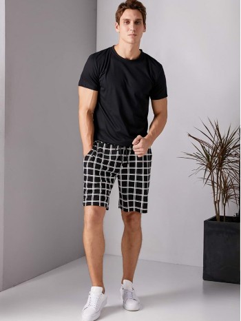 Men Tee With Plaid Drawstring Shorts