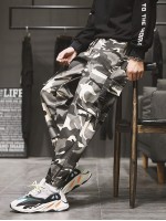 Men Camo Print Flap Pocket Buckle Tape Cargo Pants