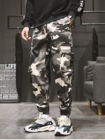 Men Camo Print Flap Pocket Buckle Tape Cargo Pants