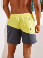 Men Two Tone Drawstring Waist Swim Trunks