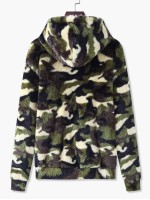 Men Camo Print Kangaroo Pocket Drawstring Teddy Hoodie