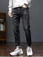 Men Slant Pocket Letter Patched Jeans