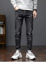 Men Slant Pocket Letter Patched Jeans