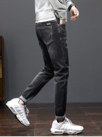 Men Slant Pocket Letter Patched Jeans