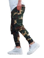 Men Camo Print Flap Pocket Cargo Jeans