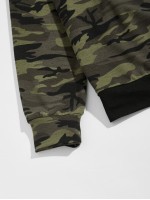 Men Camo Panel Hoodie