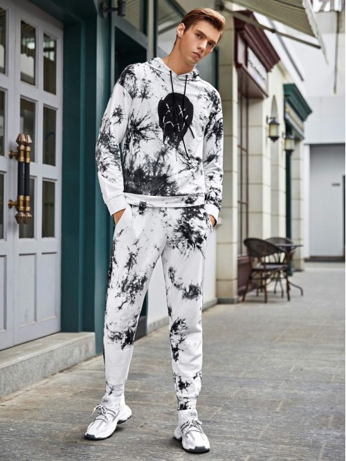 Men Tie Dye Cartoon Graphic Hoodie & Sweatpants Set