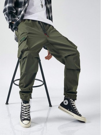 Men Flap Pocket Letter Patched Cargo Pants