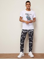 Men Camo Print Drawstring Waist Trousers