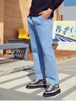 Men Solid Straight Leg Jeans