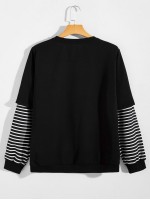 Men 2 In 1 Striped And Letter Graphic Sweatshirt