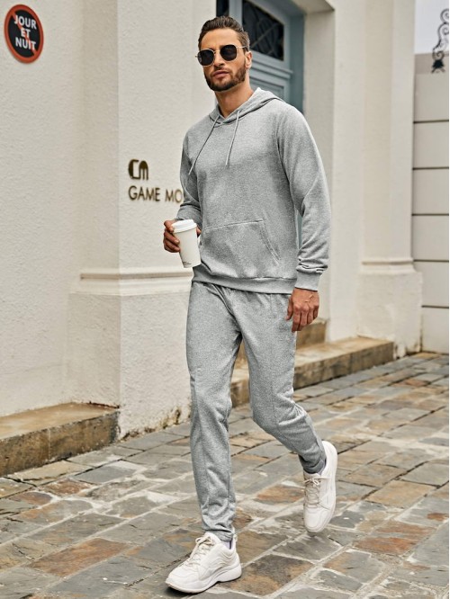 Men Solid Kangaroo Pocket Drawstring Hoodie & Sweatpants