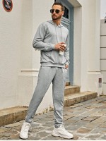 Men Solid Kangaroo Pocket Drawstring Hoodie & Sweatpants