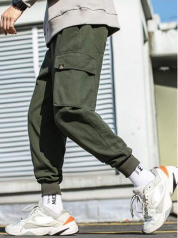 Men Letter Graphic Flap Pocket Cargo Trousers