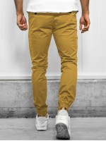 Men Solid Tapered Pants