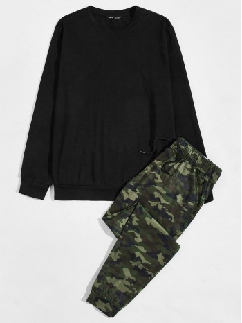 Men Solid Pullover & Camo Drawstring Joggers Set