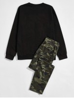 Men Letter Graphic Pullover & Drawstring Waist Camo Pants Set