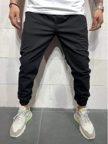 Men Solid Tapered Pants