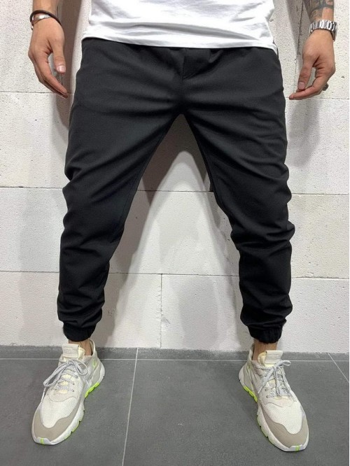 Men Solid Tapered Pants