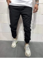 Men Solid Tapered Pants