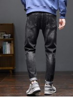 Men Letter Patched Tapered Jeans