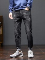 Men Letter Patched Tapered Jeans