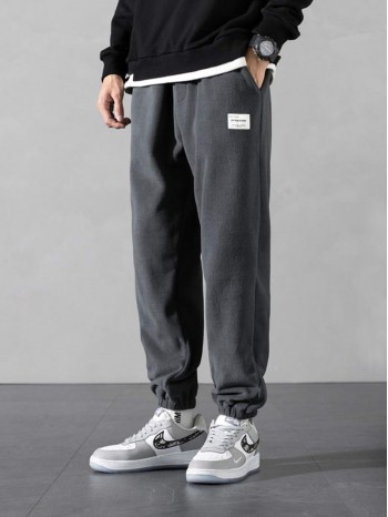 Men Letter Patched Fleece Pants