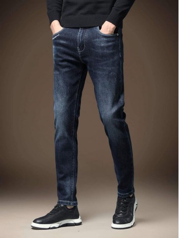 Men Slogan Embroidery Tapered Jeans