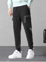 Men Drawstring Waist Flap Pocket Cargo Pants