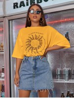 Sun & Letter Graphic Oversized Tee