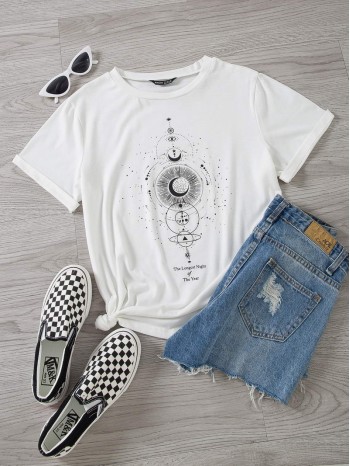 Moon And Slogan Graphic Short Sleeve Tee