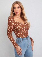 Sweetheart Neck Daisy Floral Top