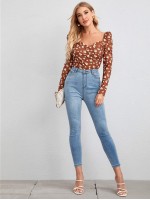 Sweetheart Neck Daisy Floral Top