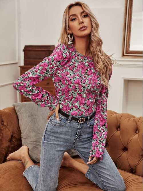 Allover Floral Print Puff Sleeve Blouse