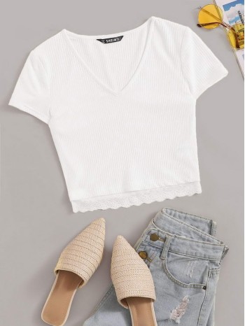 V-neck Lace Hem Rib-knit Tee