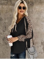 V-neck Leopard Panel Waffle Knit Tee