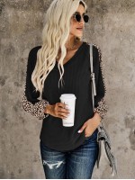 V-neck Leopard Panel Waffle Knit Tee