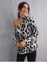 Cut Out Shoulder All Over Print Top