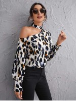 Cut Out Shoulder All Over Print Top