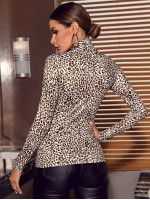 Mock-neck Leopard Slim Tee