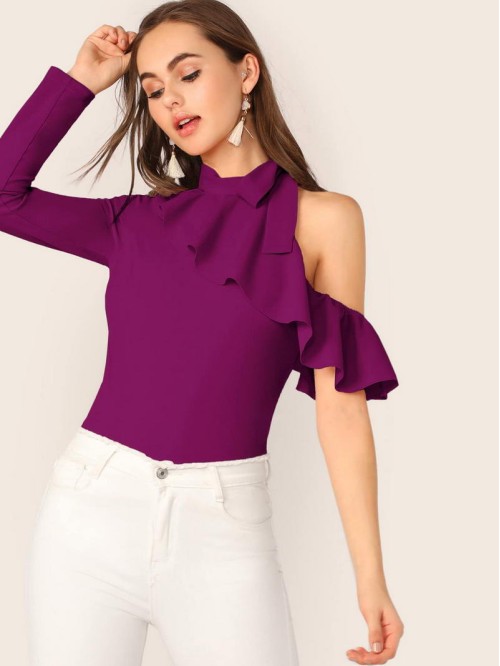 Cut Out Shoulder Knotted Ruffle Top